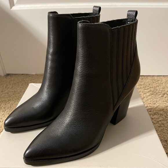 Marc Fisher LTD Alva Pointy Toe Bootie - Picture 1 of 7